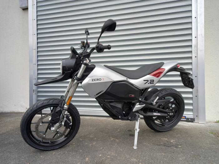 Photo of ZERO MOTORCYCLES ZERO (2022)