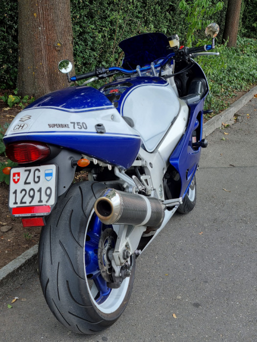 Photo of SUZUKI GSX-R 750 (1999)