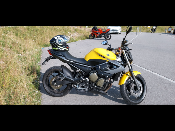 Photo of YAMAHA XJ 600 (2011)