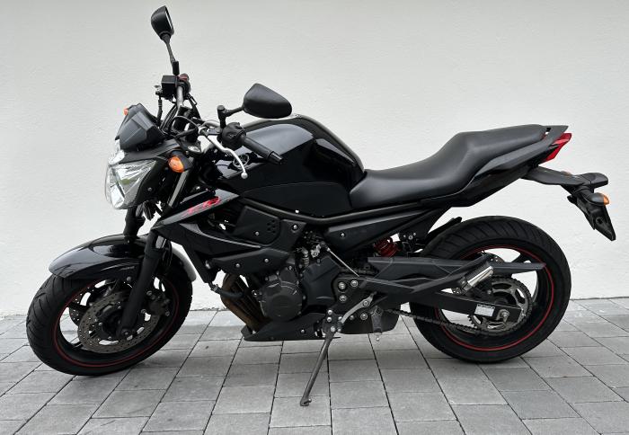 Photo of YAMAHA XJ 600 (2011)