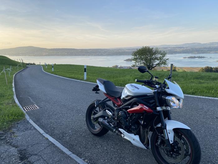 Photo of TRIUMPH Street Triple (2015)