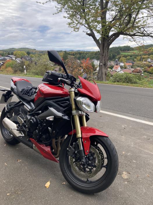 Photo of TRIUMPH Street Triple (2014)