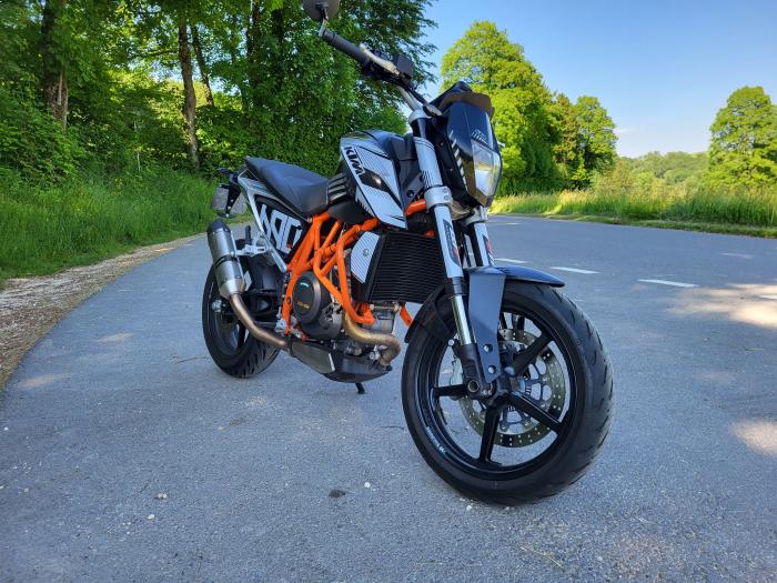 Photo of KTM 690 Duke (2012)