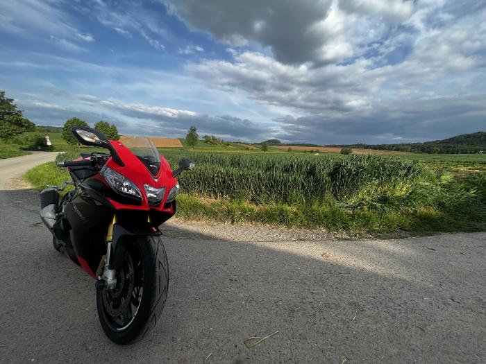 Photo of APRILIA RS/RST/RSV (2011)