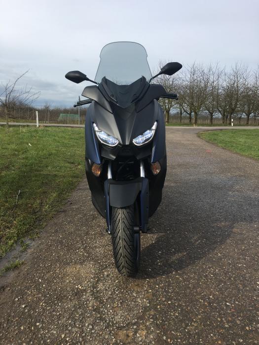 Photo of YAMAHA X-MAX (2018)