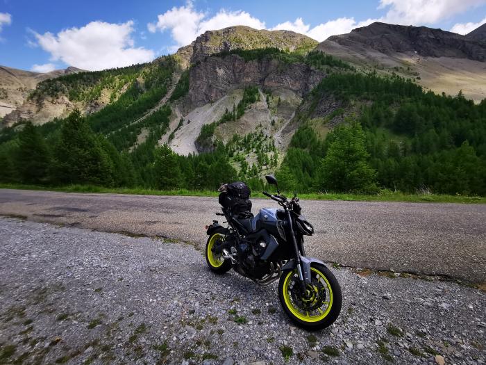 Photo of YAMAHA MT-09 (2017)