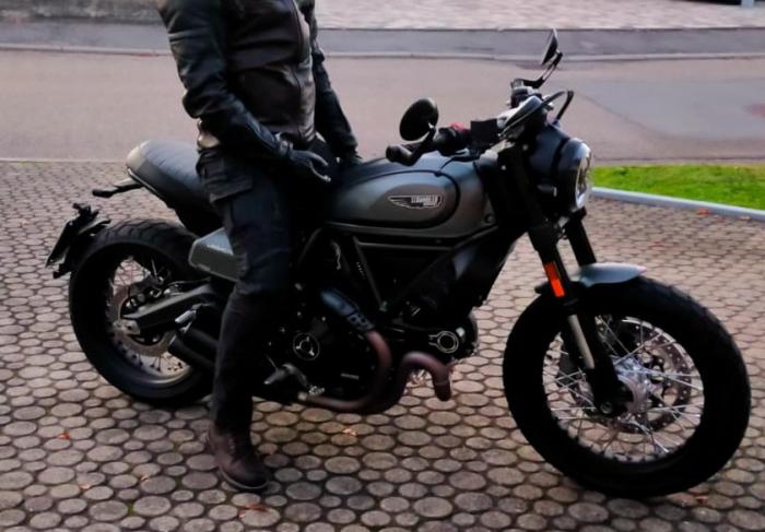 Photo of DUCATI SCRAMBLER ICON DARK (2021)