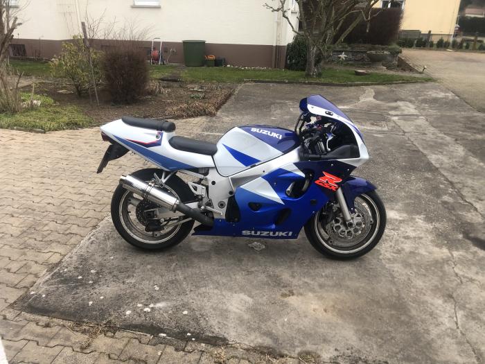 Photo of SUZUKI GSX-R 600 (1997)