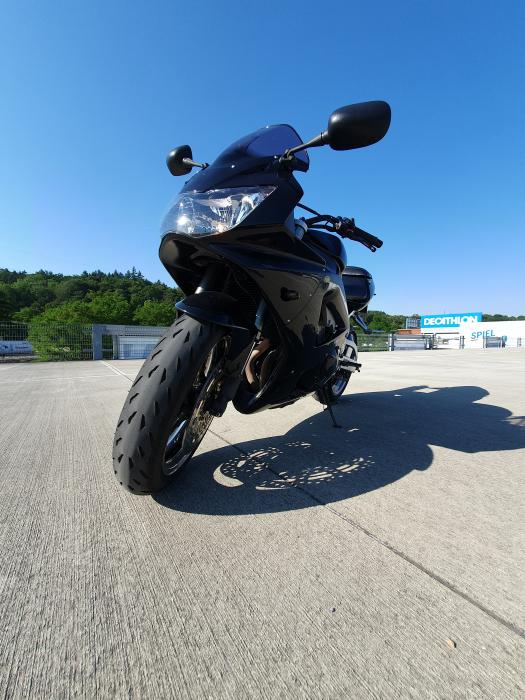 Photo of HONDA CBR 900 (2000)