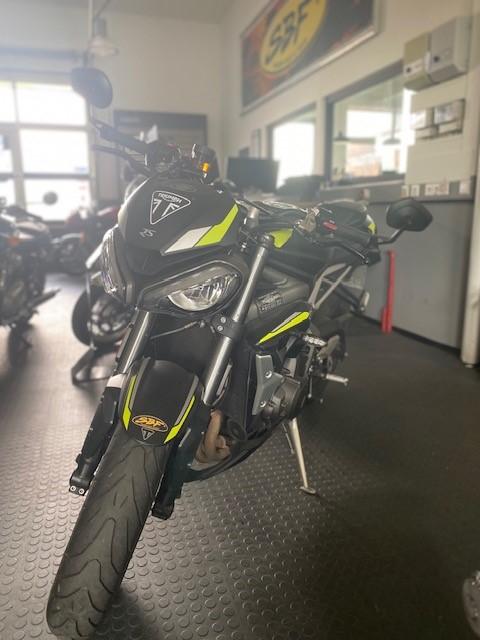 Photo of TRIUMPH Street Triple (2020)