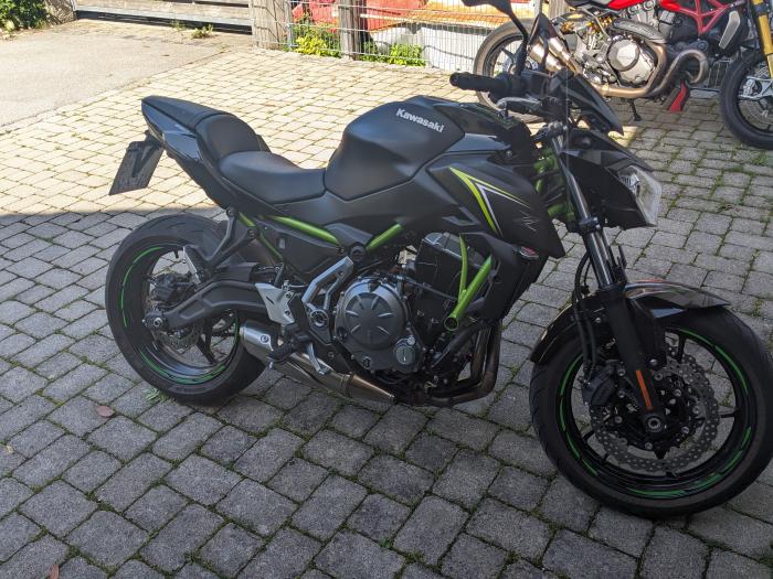 Photo of KAWASAKI Z 650 (2017)