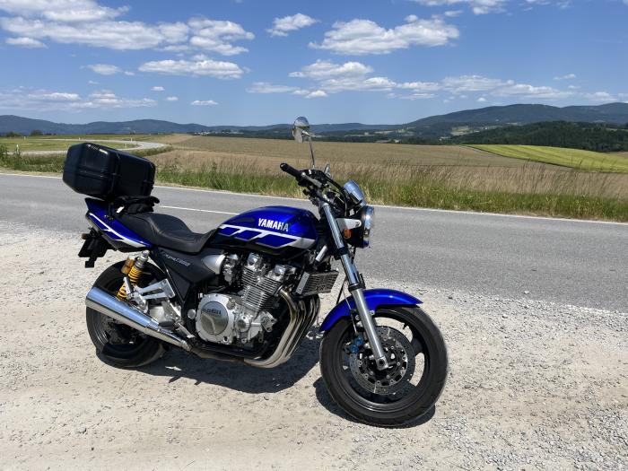 Photo of YAMAHA XJR 1300 (2000)