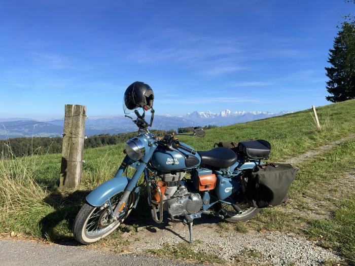 Photo of ROYAL ENFIELD CLASSIC 500 (2020)