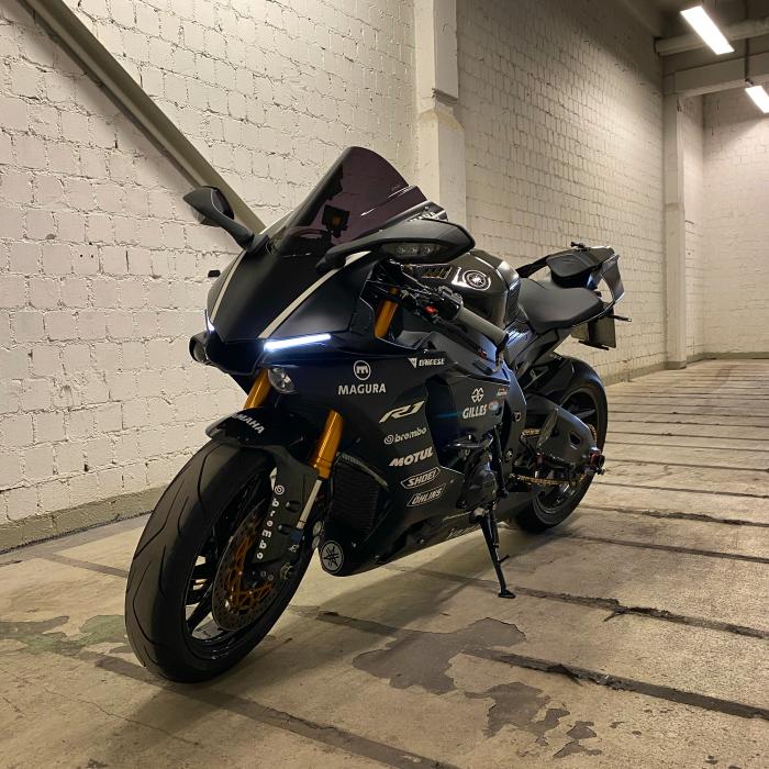 Photo of YAMAHA YZF-R1 (2019)