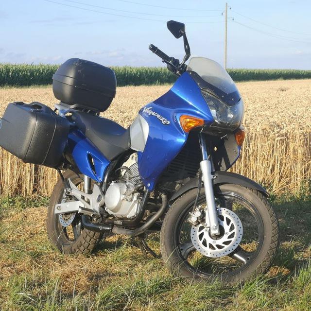 Photo of HONDA Varadero 125 XL (2002)