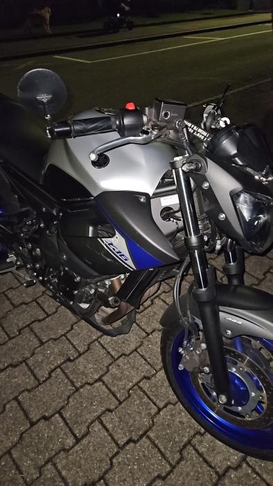 Picture of YAMAHA XJ 6 (2016)