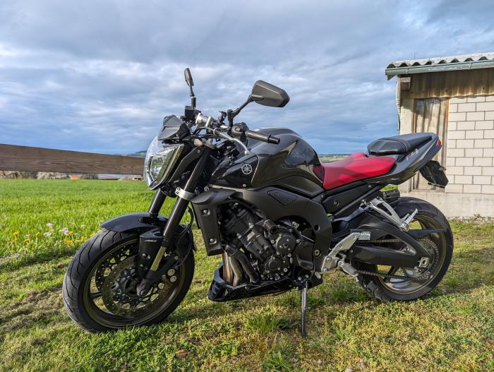 Photo of YAMAHA FZ1 (2009)