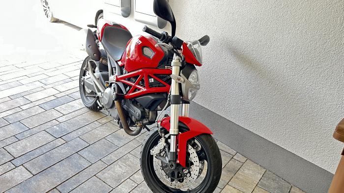 Photo of DUCATI MONSTER 696 (2009)