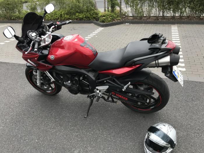 Photo of YAMAHA FZ6 (2004)