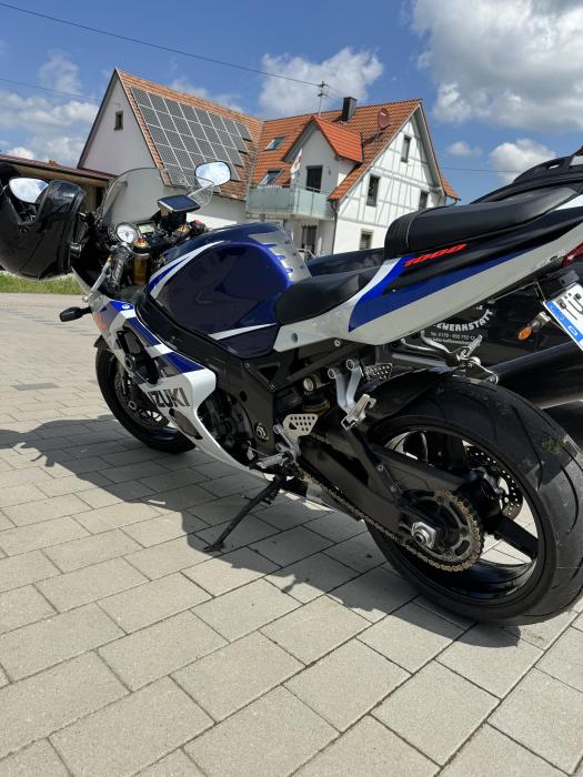 Photo of SUZUKI GSX-R 1000 (2004)