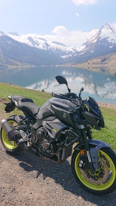 Picture of YAMAHA MT-10 (2016)