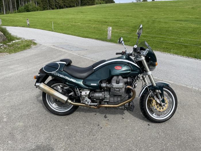 Photo of MOTO GUZZI V10 (1998)