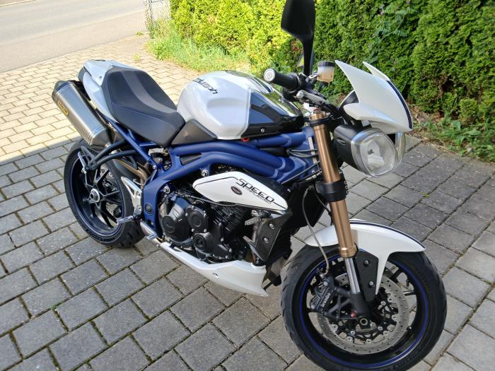 Photo of TRIUMPH Speed Triple (2014)