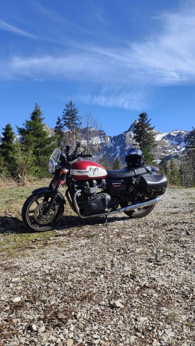 Photo of TRIUMPH Bonneville (2015)