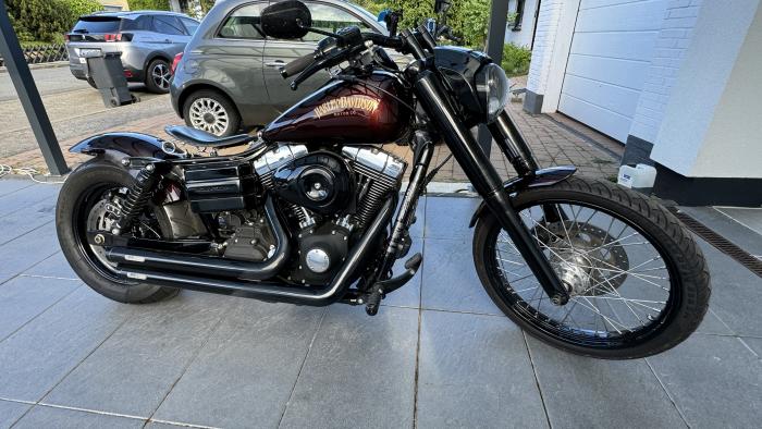 Photo of HARLEY-DAVIDSON Dyna (2011)