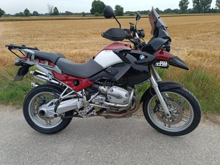 Photo of BMW R 1200 (2004)