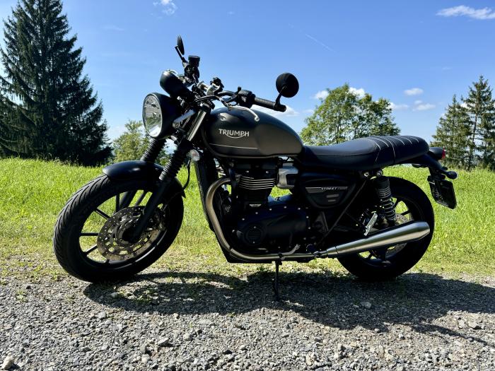 Photo of TRIUMPH Street Twin (2021)