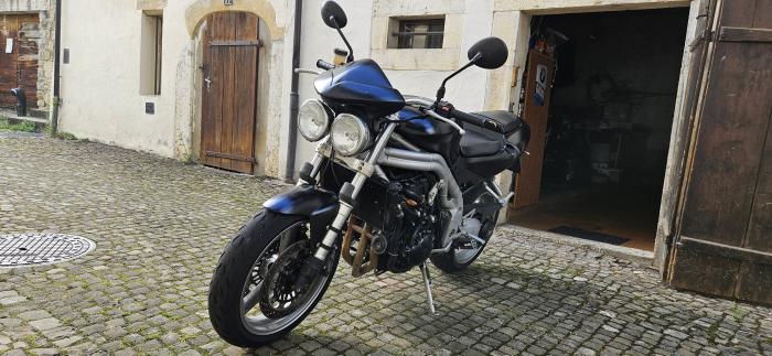 Photo of TRIUMPH Speed Triple (2002)