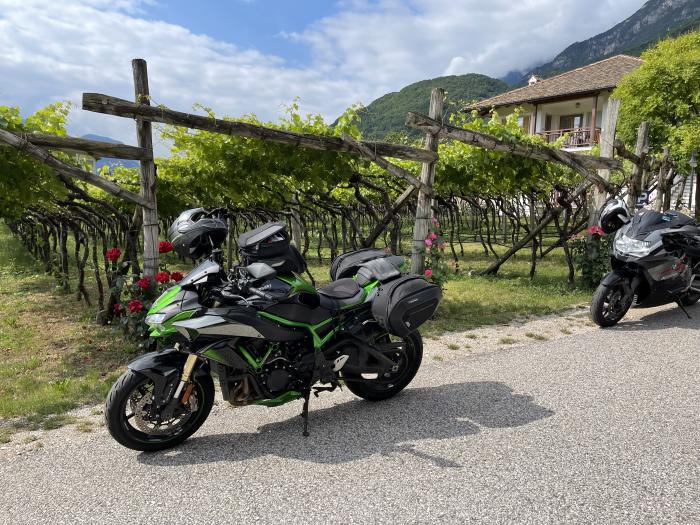 Photo of KAWASAKI Z H2 (2021)