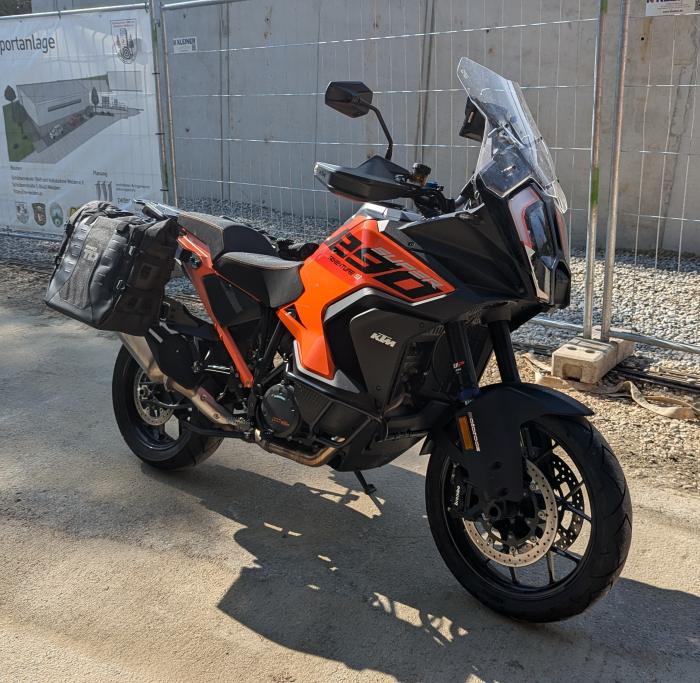 Photo of KTM 1290 Super Adventure (2023)