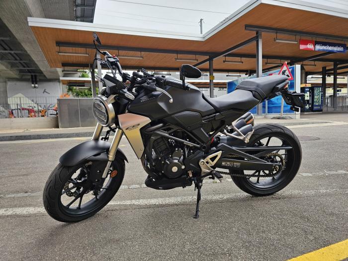 Photo of HONDA CB 300 (2018)