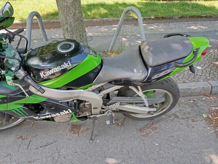 Photo of KAWASAKI NINJA ZX-6R (2000)