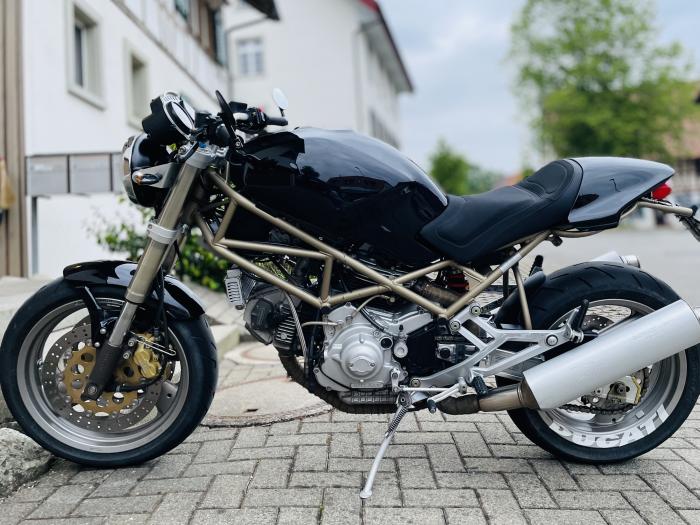 Photo of DUCATI MONSTER 900 (1999)