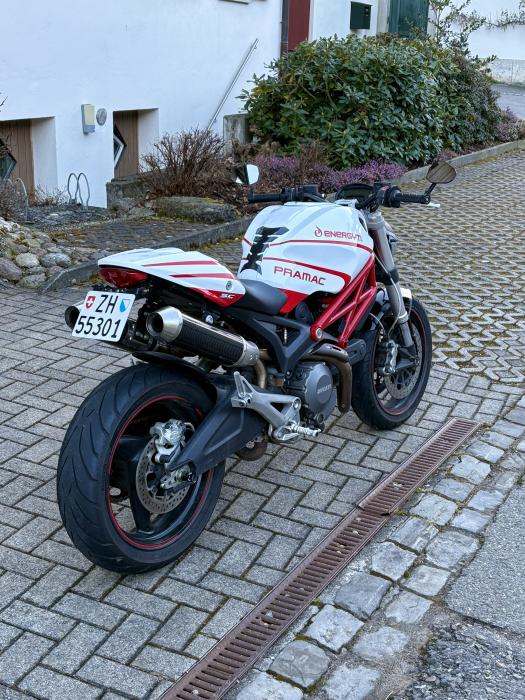 Picture of DUCATI MONSTER 696 (2011)