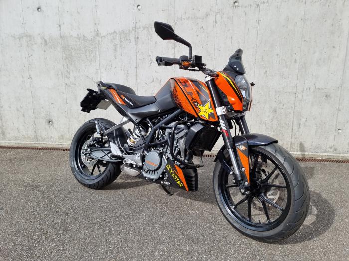 Photo of KTM 125 Duke (2015)