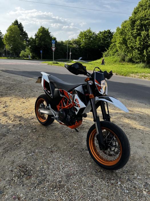 Photo of KTM 690 SMC R (2016)