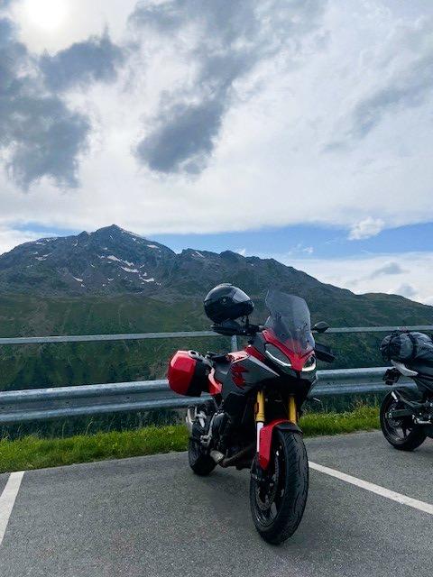 Photo of BMW F 900 (2020)