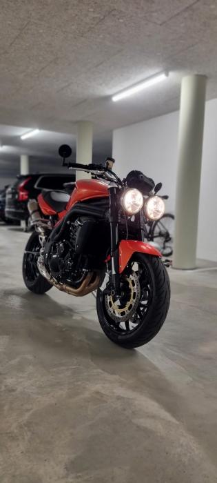 Photo of TRIUMPH Speed Triple (2008)