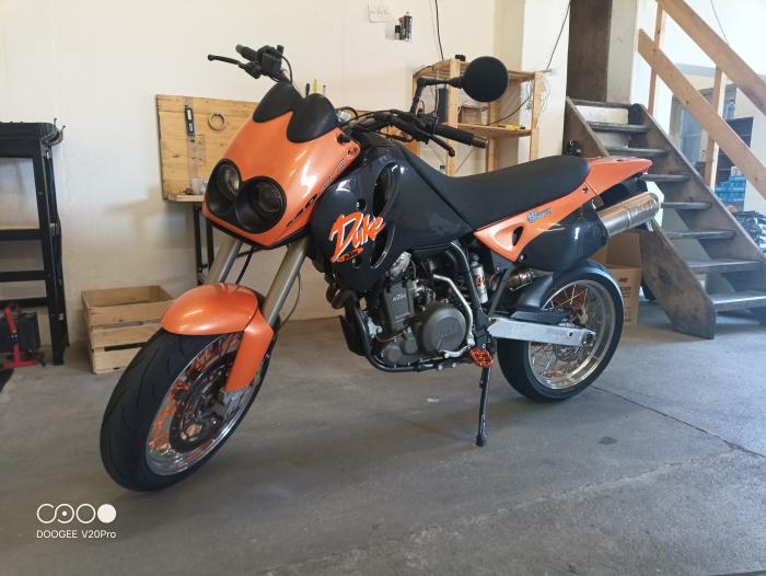 Photo of KTM 640 Duke (1998)