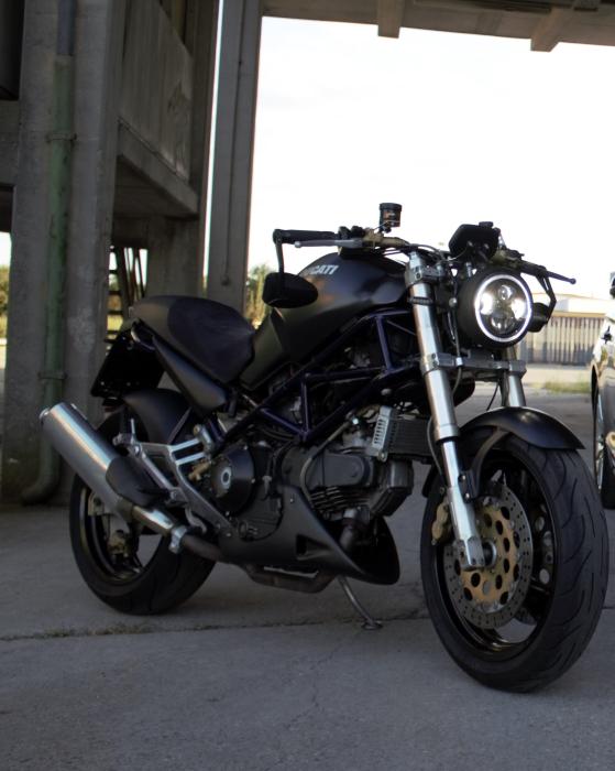 Photo of DUCATI MONSTER 900 (1999)
