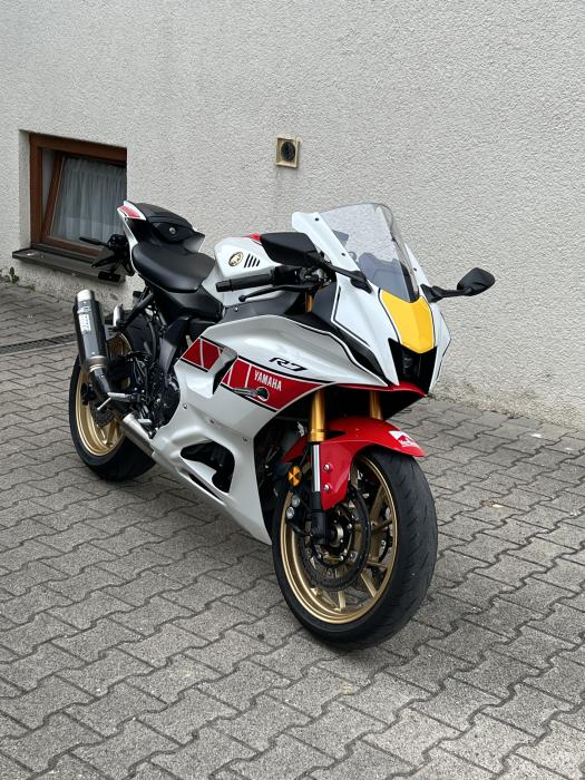 Photo of YAMAHA YZF-R7 (2022)