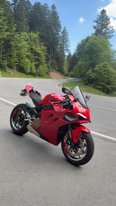 Photo of DUCATI PANIGALE V4 (2021)
