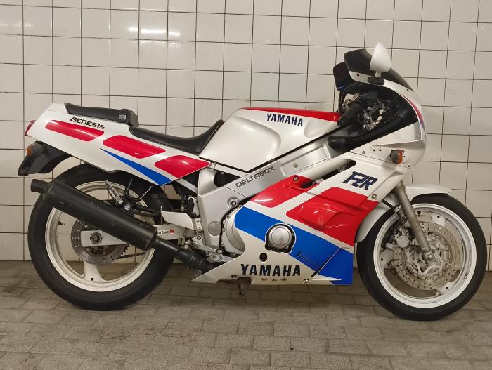 Picture of YAMAHA FZR 600 (1989)