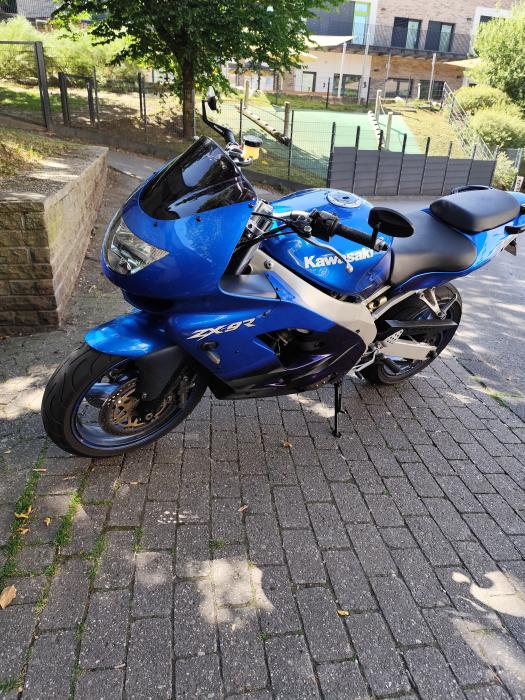 Photo of KAWASAKI NINJA ZX-9R (1999)