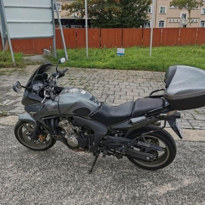Photo of HONDA CBF 600 (2008)