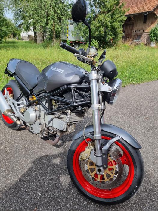 Photo of DUCATI MONSTER 900 (2003)